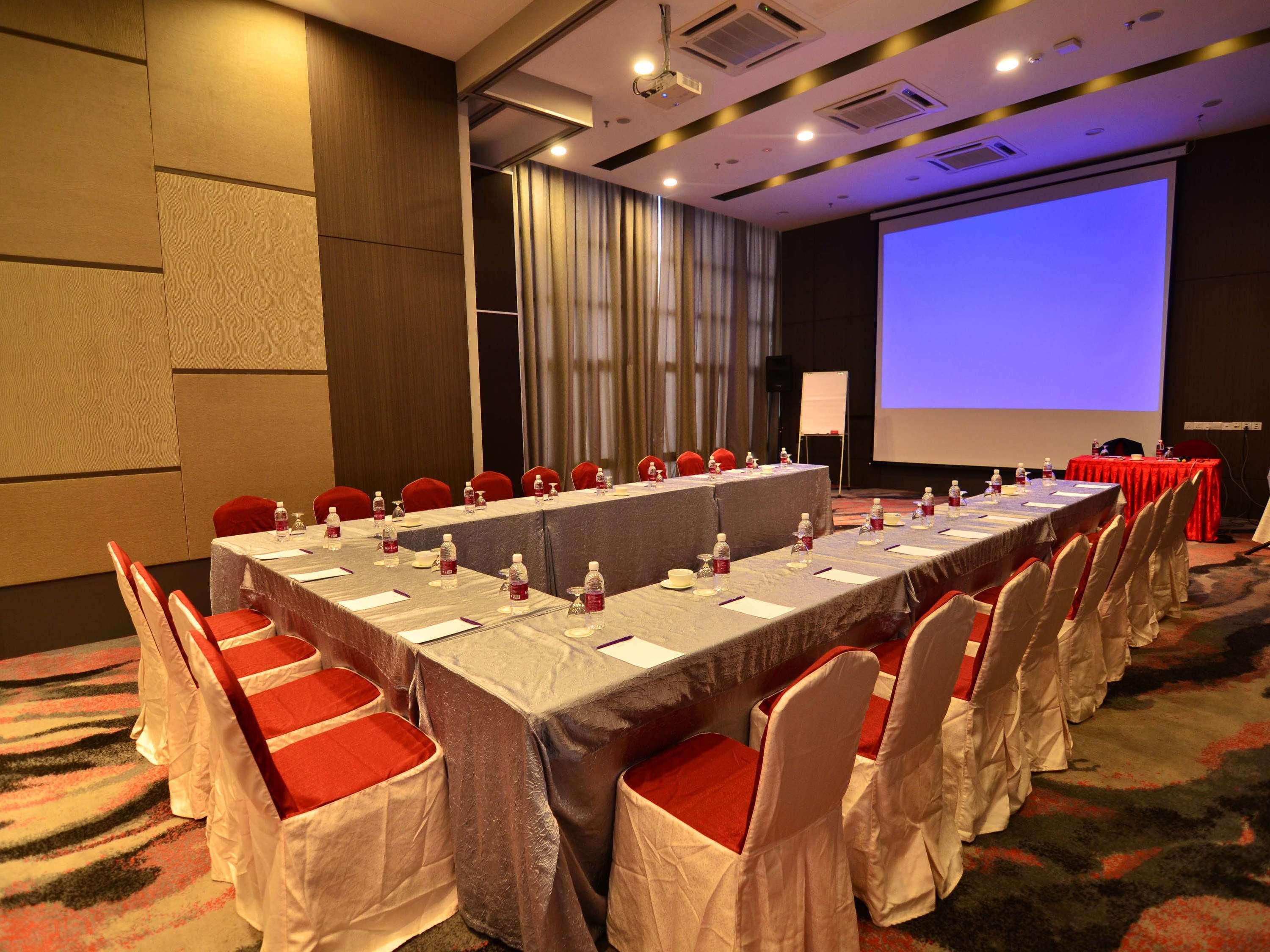 Mercure Selangor Selayang Cuevas de Batu Exterior foto
