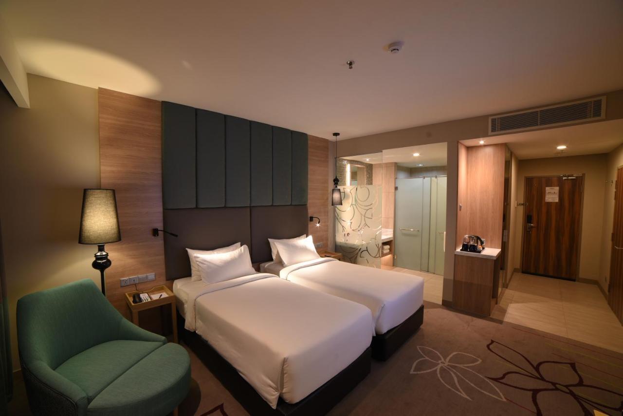 Mercure Selangor Selayang Cuevas de Batu Exterior foto