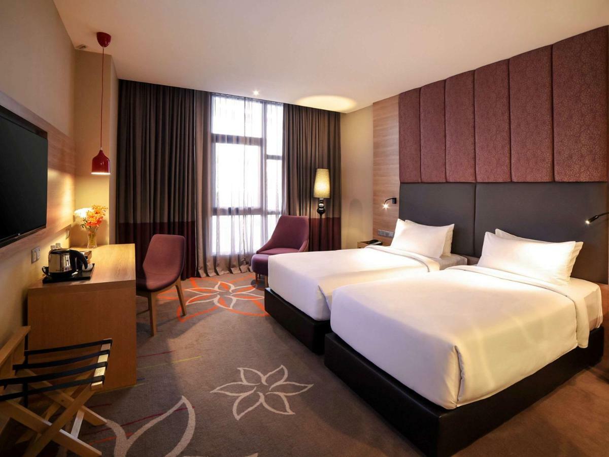 Mercure Selangor Selayang Cuevas de Batu Exterior foto